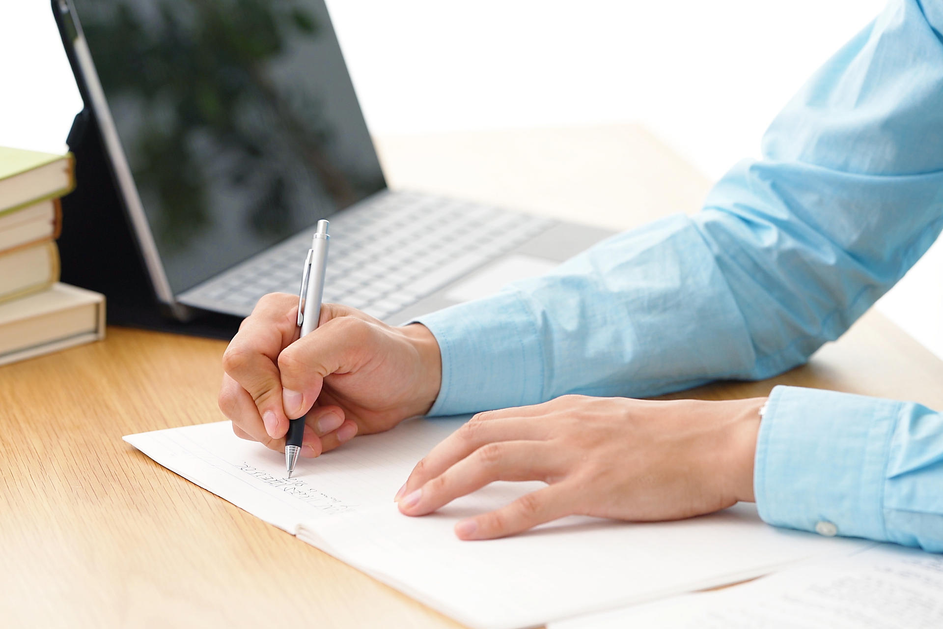 資格の勉強のイメージ画像